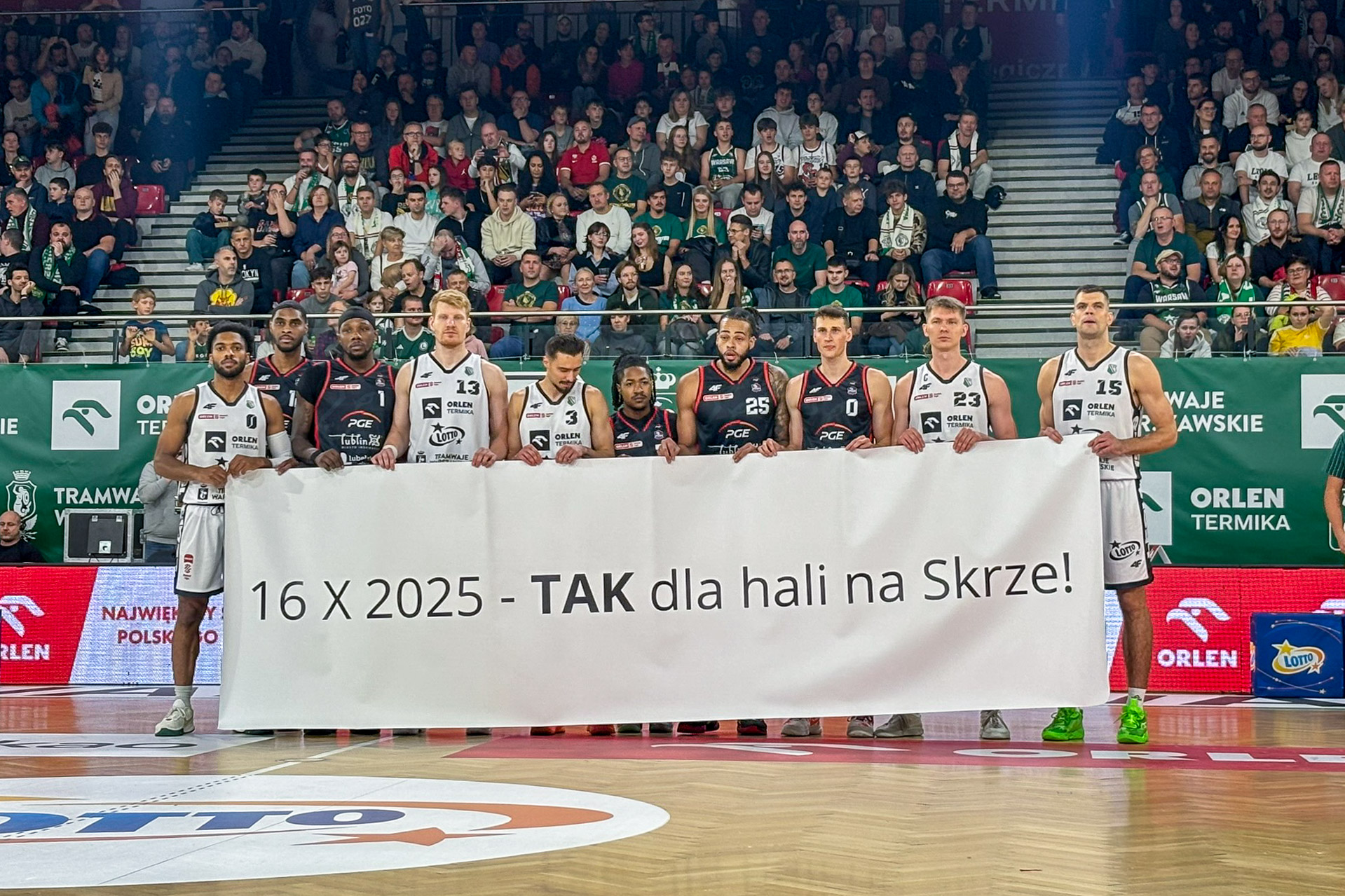 koszykówka, Legia Warszawa - Start Lublin hala transparent