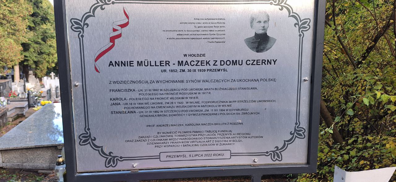 generał Maczek