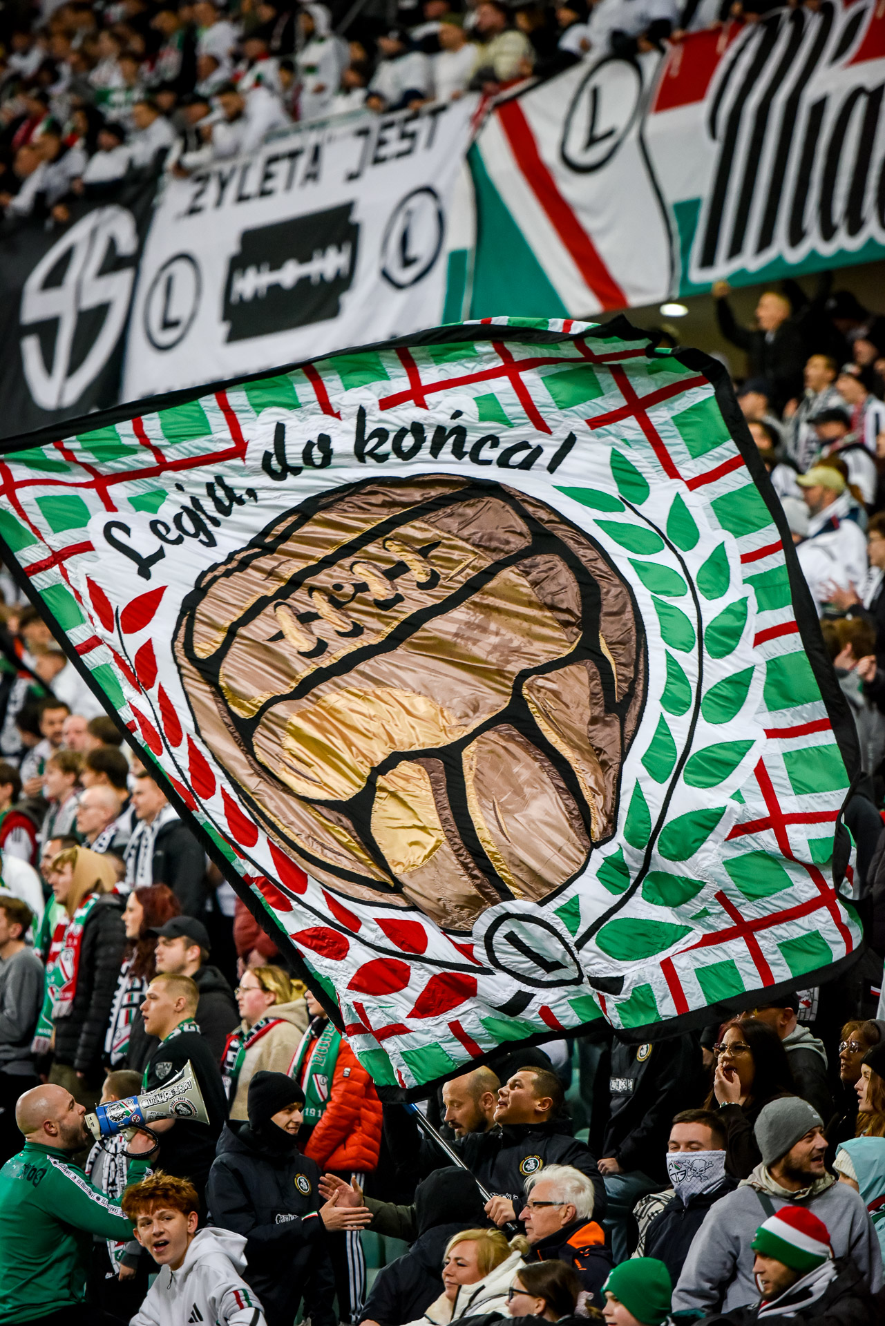 Legia Warszawa - Pogoń Szczecin flaga na kiju machajka
