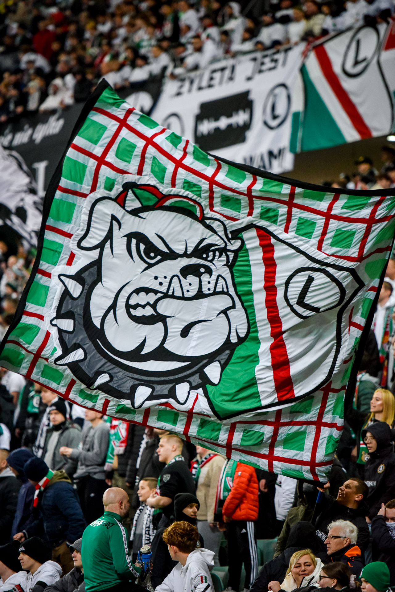 Legia Warszawa - Pogoń Szczecin flaga na kiju machajka