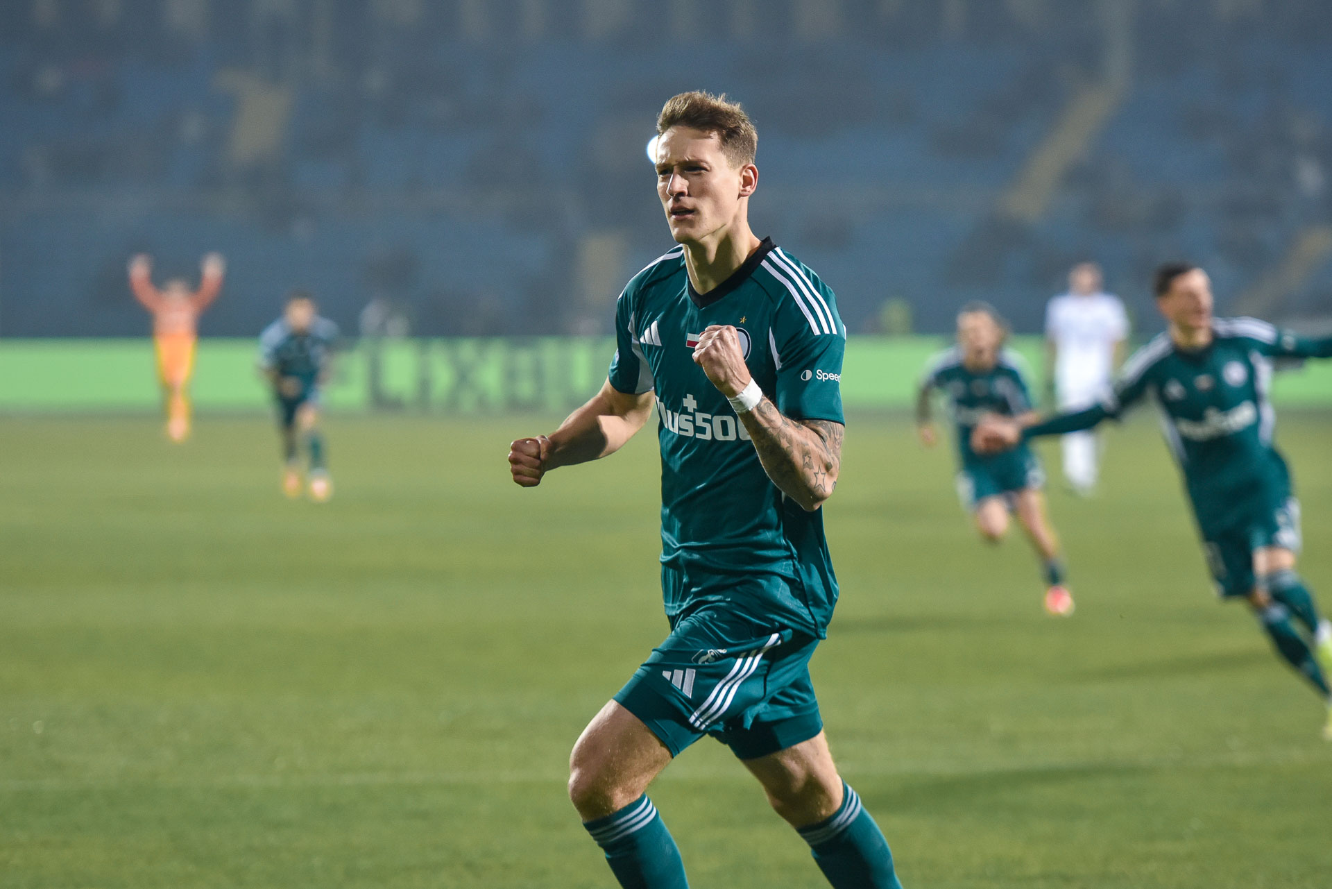 FC Noah Erywań - Legia Warszawa Mileta Rajović gol radość