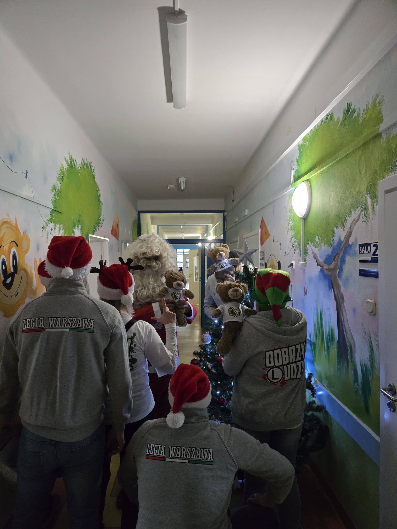 Dobrzy Ludzie,Mikołajki,szpital dziecięcy