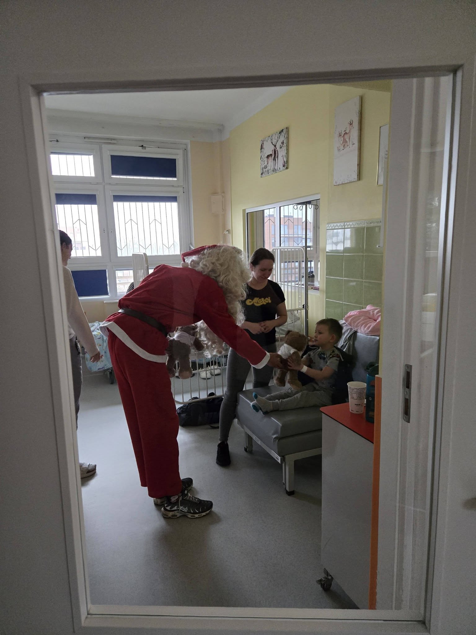 Dobrzy Ludzie,Mikołajki,szpital dziecięcy